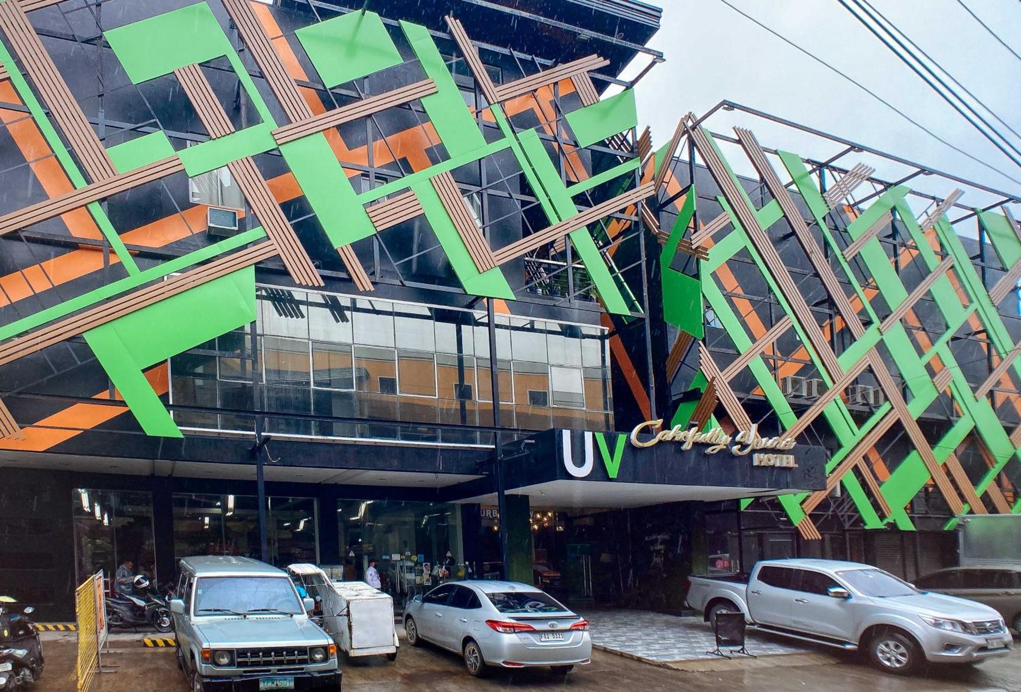 Urbanview At Lacson Street Bacolod City By Reddoorz Εξωτερικό φωτογραφία